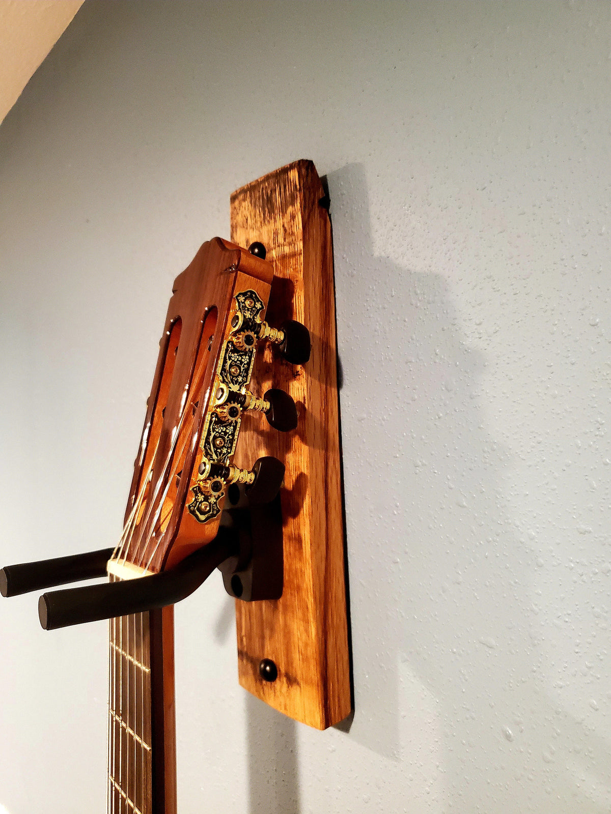 Whiskey Barrel Stave wall mount guitar Holder, Whiskey Barrel Stave Guitar Wall Mount, Guitar Hanger, Guitar Rack, Rustic Guitar Hanger Smal